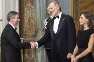 Espanjan kuningas Felipe VI ja kuningatar Letizia virallisella vierailulla Italiassa vuonna 2024.